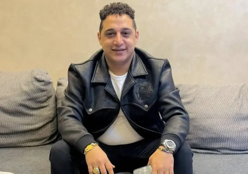 عودة مفاجئة: رضا البحراوي يتراجع عن اعتزاله ويحيي أولى حفلاته