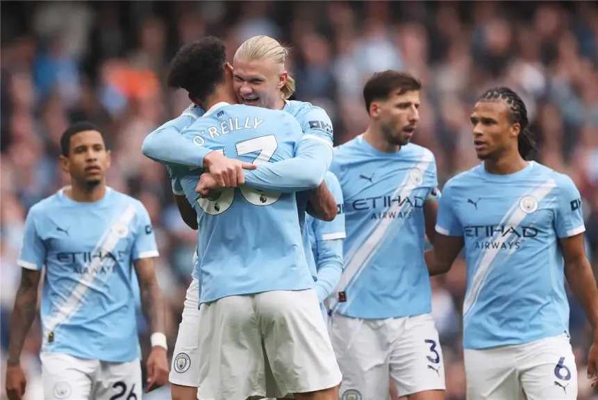 اختيار صادم.. مدرب إسبانيا يحدد أفضل لاعب في العالم من مانشستر سيتي