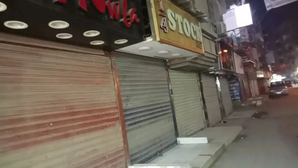 هل تشغيل المولدات الكهربائية بعد مواعيد الغلق قانوني؟ وزارة التنمية المحلية المصرية تحسم الجدل