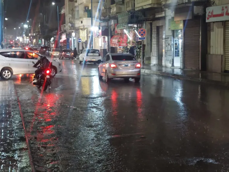 أمطار غزيرة تضرب الإسكندرية اليوم الأربعاء 1 أبريل 2026.. تحذيرات من طقس غير مستقر