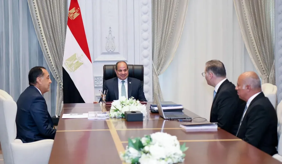 عاجل: الرئيس السيسي يبحث مع مدبولي برنامج تطوير بيئة ريادة الأعمال وتحفيز الاستثمار في مصر