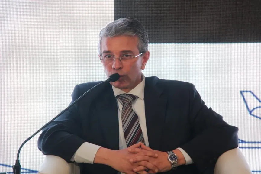 رسمياً..رئيس الجمارك المصري يعلن القطاعات المستثناة من العمل عن بعد للحفاظ على حركة التجارة