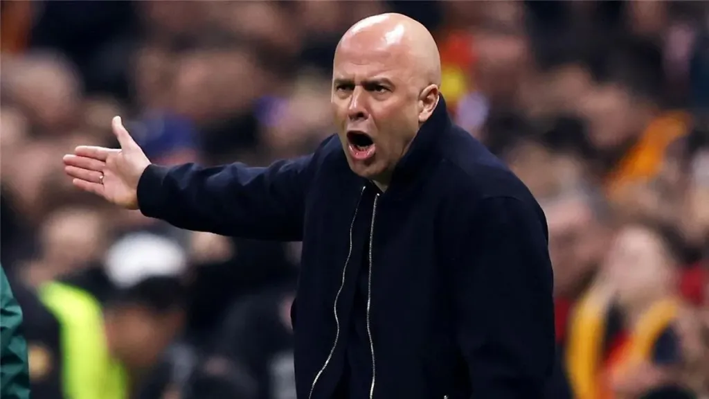 ”إحباط و خيبة أمل” تعليق سلوت على الهزيمة أمام مانشستر سيتي في كأس الاتحاد الإنجليزي