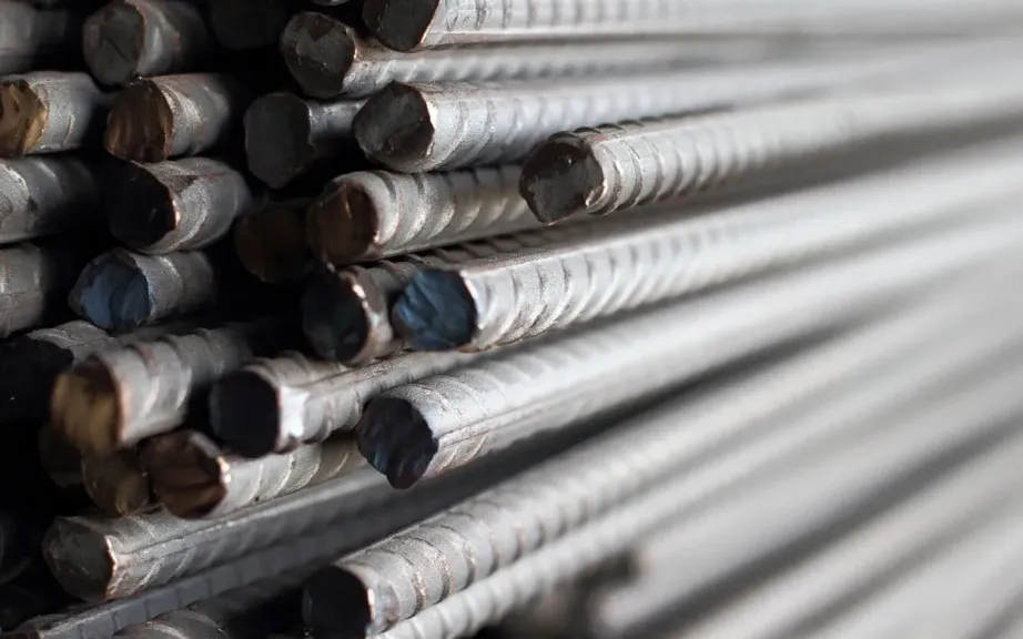 كم سجل الطن الآن؟.. أسعار الحديد والأسمنت اليوم الاثنين 6 أبريل 2026 بالأسواق المصرية