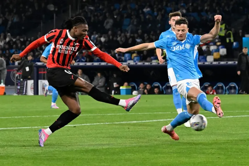 اتفرج بدون تقطيع وتشفير علي المجانية.. كيفية مشاهدة مباراة نابولي ضد ميلان في قمة الكالتشيو