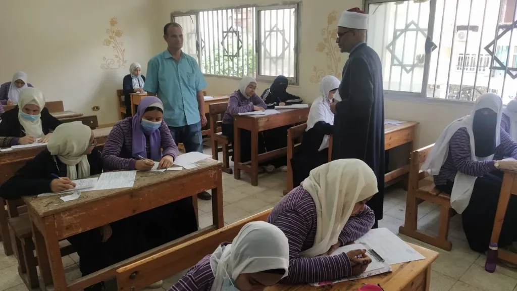 اعرف الآن.. جداول امتحانات النقل والشهادات من المعاهد الأزهرية المصرية