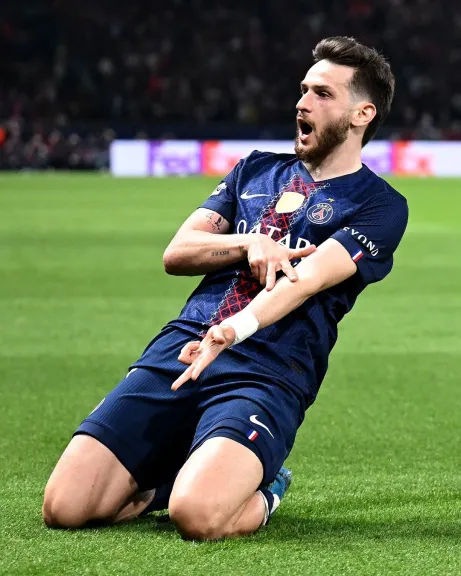 كفار يهين دفاع وحارس الريدز.. شاهد هدف كفاراتسيخيليا ضد ليفربول في ربع نهائي دوري أبطال أوروبا