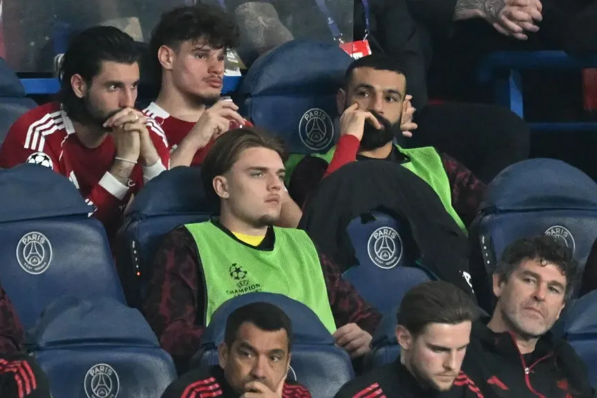 سلوت يكشف سبب استبعاد محمد صلاح أمام باريس سان جيرمان في دوري أبطال أوروبا