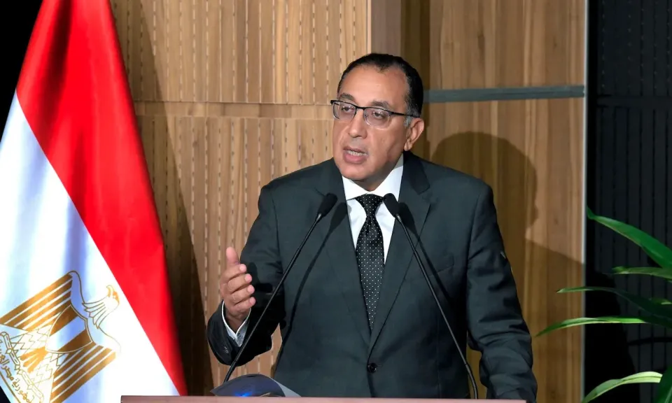 رئيس الوزراء المصري يوجه بالتوسع في الطاقة الشمسية.. تحركات جديدة من الحكومة