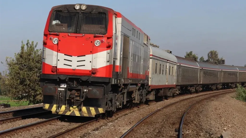 تشغيل قطار النزهة على خط القاهرة الإسكندرية 2026.. المواعيد وأسعار التذاكر