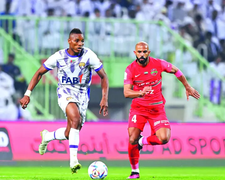 قائمة معلقين الكلاسيكيو كاملة.. معلق مباراة العين ضد شباب الأهلي في الدوري الإماراتي