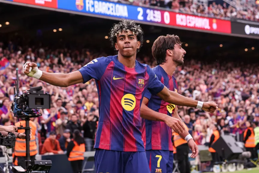 مكاسب برشلونة من الفوز على إسبانيول اليوم برباعية في الدوري الإسباني