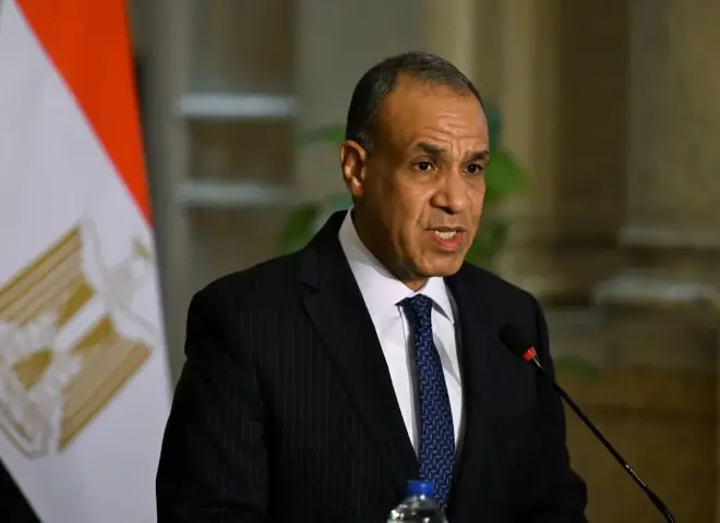 وزير الخارجية يلتقي رئيس الشراء الموحد لبحث دعم منظومة الدواء في أفريقيا