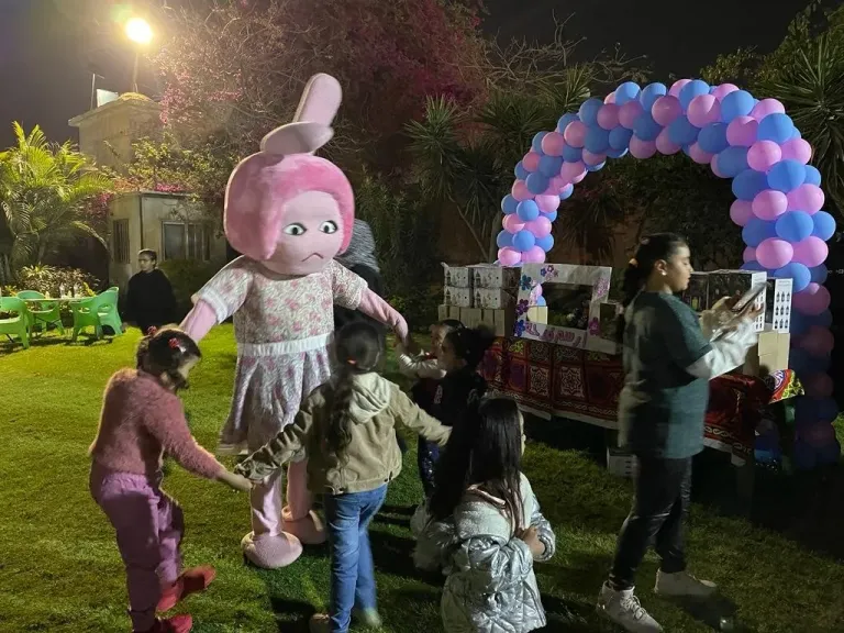 القوات المسلحة ترسم البهجة على وجوه الأطفال في احتفالات يوم اليتيم