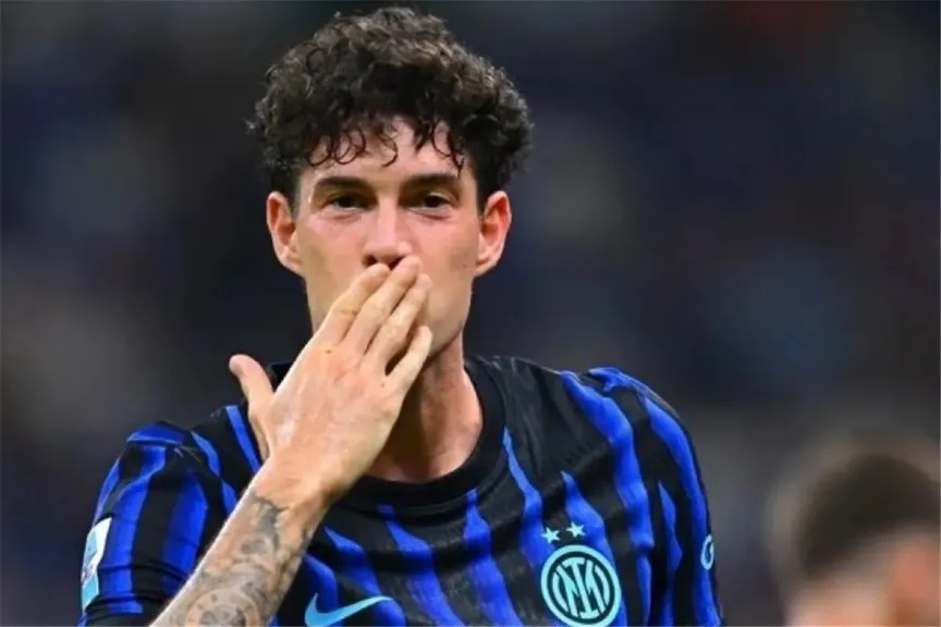 قبل انتقاله لبرشلونة.. الإنتر يحدد بديل باستوني في خط الدفاع للموسم المقبل