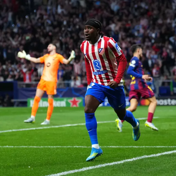 شاهد مرتدة قاتلة.. لوكمان ينتفض ويضرب برشلونة ويقرب أتلتيكو من نصف النهائي