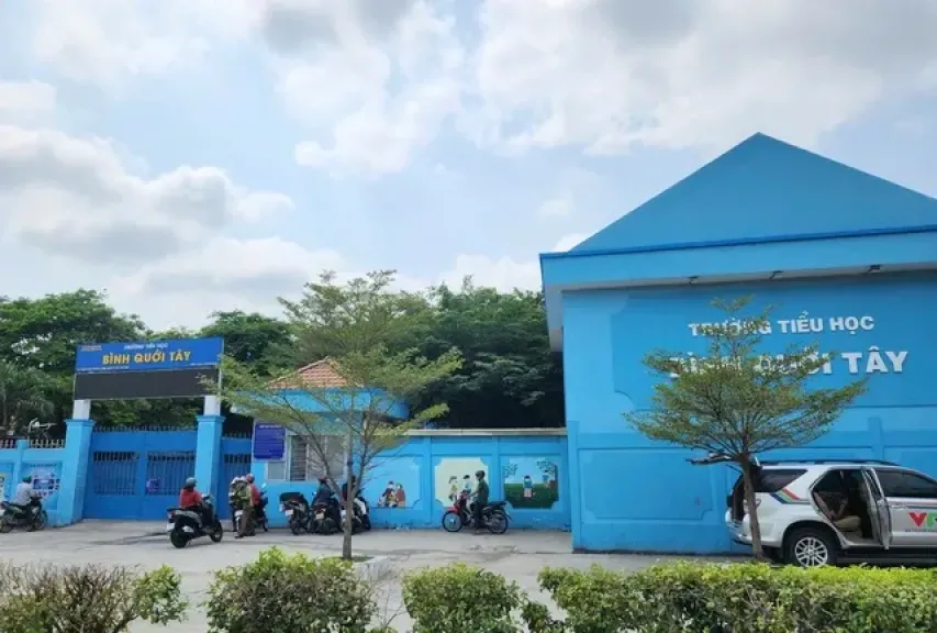 حادثة تسمم سجلت حوالي 116 طالب في مدرسة بينه كوي تاي الابتدائية