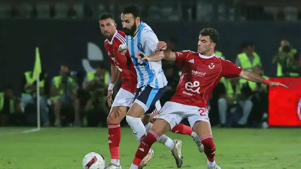 لا يفوتك سباق الصدارة.. موعد مباراة الأهلي ضد بيراميدز بمرحلة التتويج في الدوري المصري والقناة الناقلة مجانًا