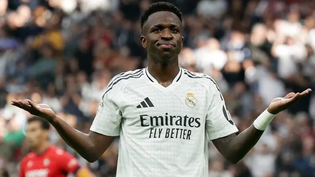 ريال مدريد يحسم مستقبل فينيسيوس جونيور.. قرار مفاجئ يغير كل شيء!