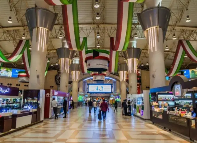 اليوم.. مطار الكويت يتجاوز تداعيات الحرب ويستأنف تشغيل الرحلات