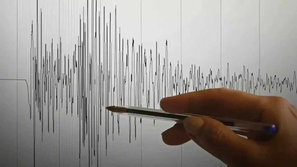 زلزالان يضربان شمال مرسى مطروح خلال 72 ساعة... المعهد الفلكي يوضح