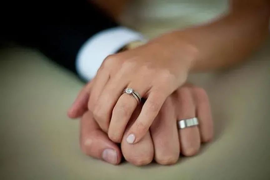 هل يجب كشف العيوب في فترة الخطوبة؟.. دار الإفتاء تجيب