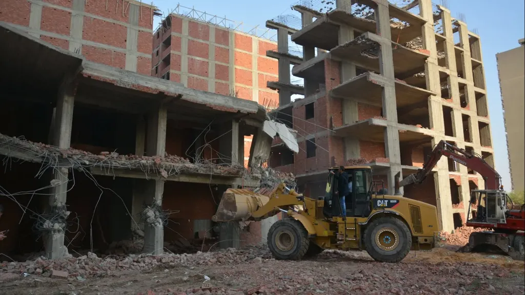 التصالح على مخالفات البناء.. من يتحمل الغرامات فعليًا؟