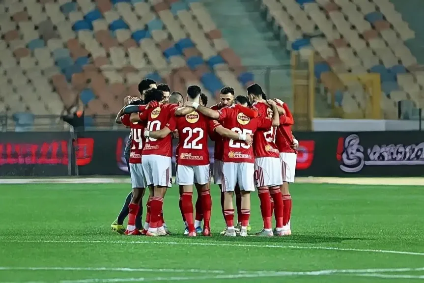 عودة الشحات والشناوي تربك الحسابات.. 4 غيابات تضرب الأهلي قبل القمة