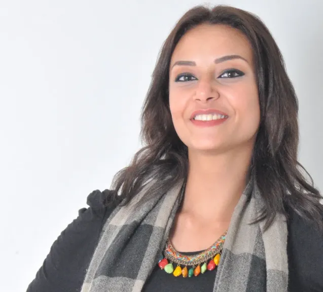 ماذا حدث بين الفنانة هالة سرور وزوج شقيقتها في الشيخ زايد؟ تفاصيل المشاجرة الكاملة