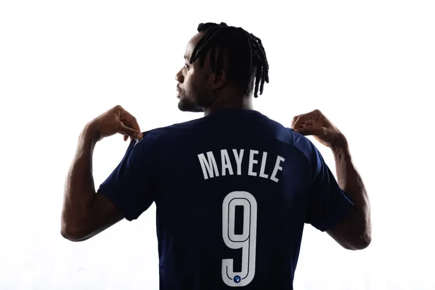 تفاصيل صفقة فيستون ماييلي.. رغبة الأهلي في ضم اللاعب وترحيب اللاعب ولكن بشرط