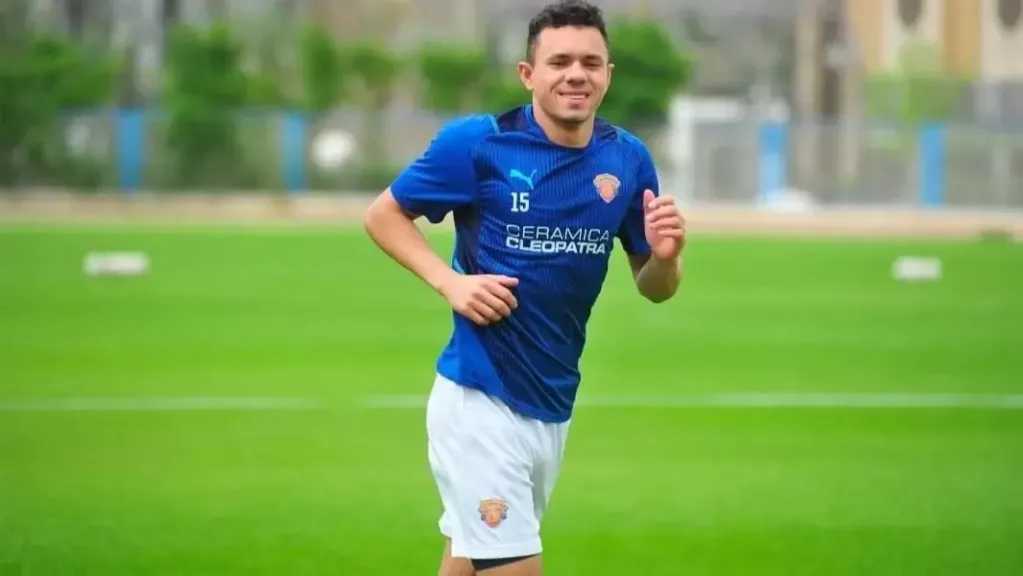 لاعب بيراميدز محمود زلاكة يحذر من حساب مزيف ينتحل شخصيته على فيسبوك