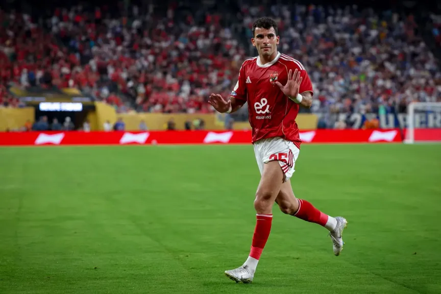 موقف زيزو من القمة.. الأهلي ينتظر القرار النهائي قبل مواجهة الزمالك غدًا
