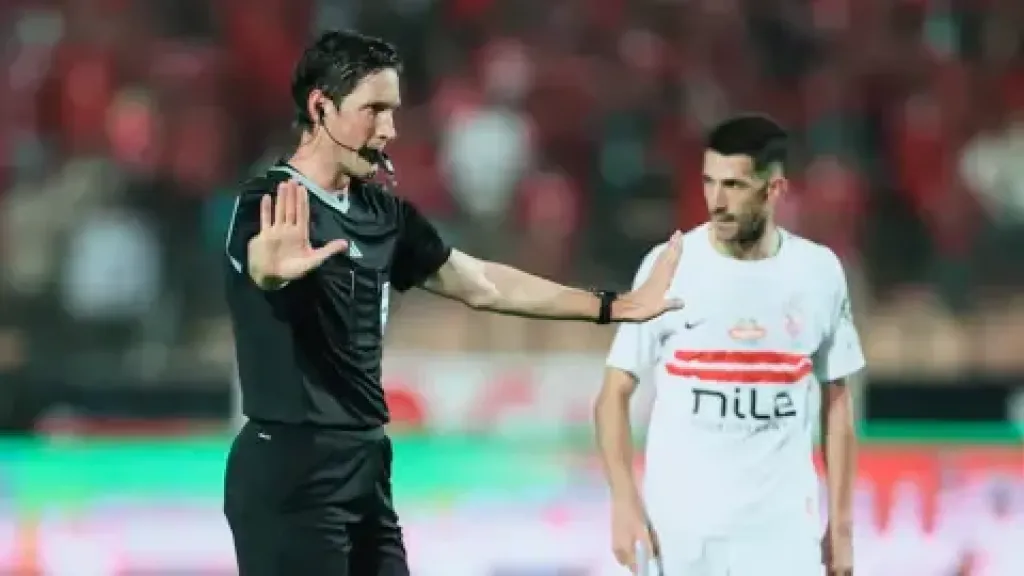 ركلة جزاء تُشعل الجدل.. هل أخطأ حكم مباراة الزمالك ضد الأهلي باحتساب ضربة الجزاء
