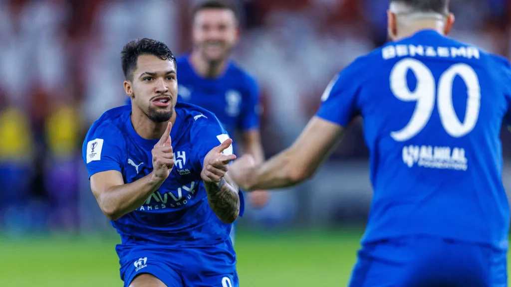 إنزاجي بالقوة الضاربة لإنتزاع الفوز.. تشكيل الهلال ضد الحزم في الدوري السعودي