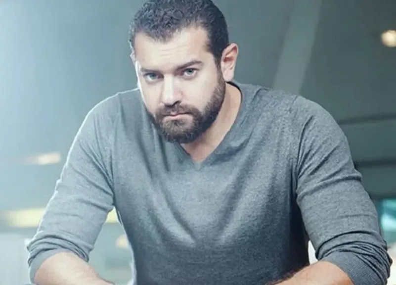 عمرو يوسف يفجر مفاجآت عن دوره في مسلسل ”الفرنساوي”.. كيف استعد لشخصية المحامي؟