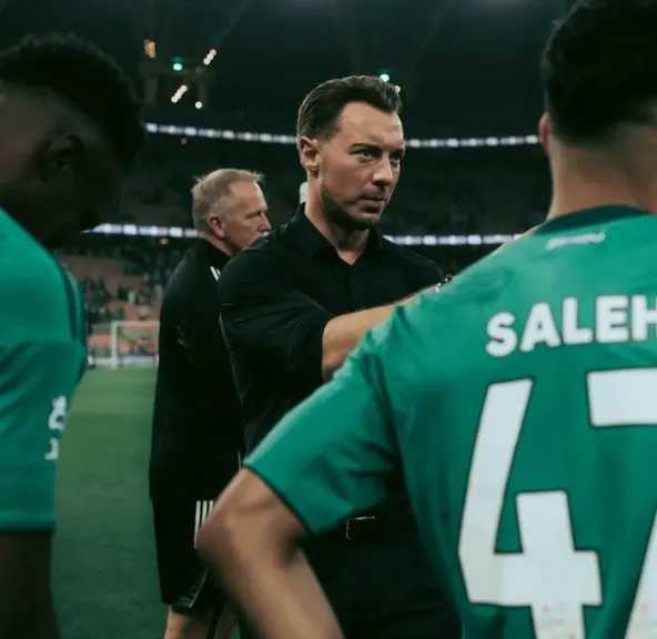 يايسلة بالقوة الضاربة لإنتزاع الوصافة.. تشكيل الأهلي ضد الأخدود في الدوري السعودي