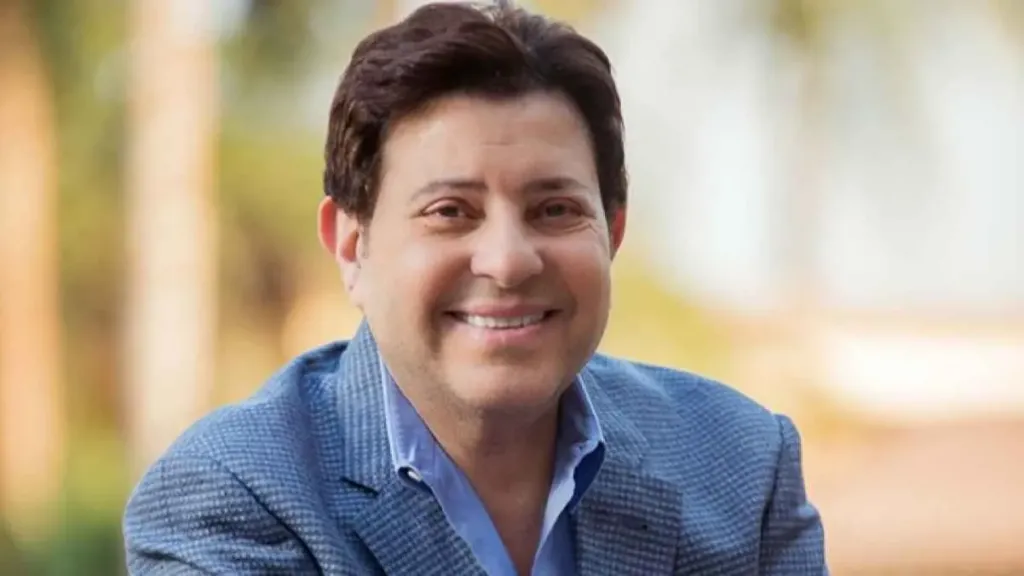 ما الذي حدث في اللحظات الأخيرة في حياة هاني شاكر؟ تفاصيل جديدة