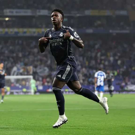 الثاني جول عالمي.. شاهد هدف فينيسيوس جونيور مع ريال مدريد ضد إسبانيول في الدوري الإسباني