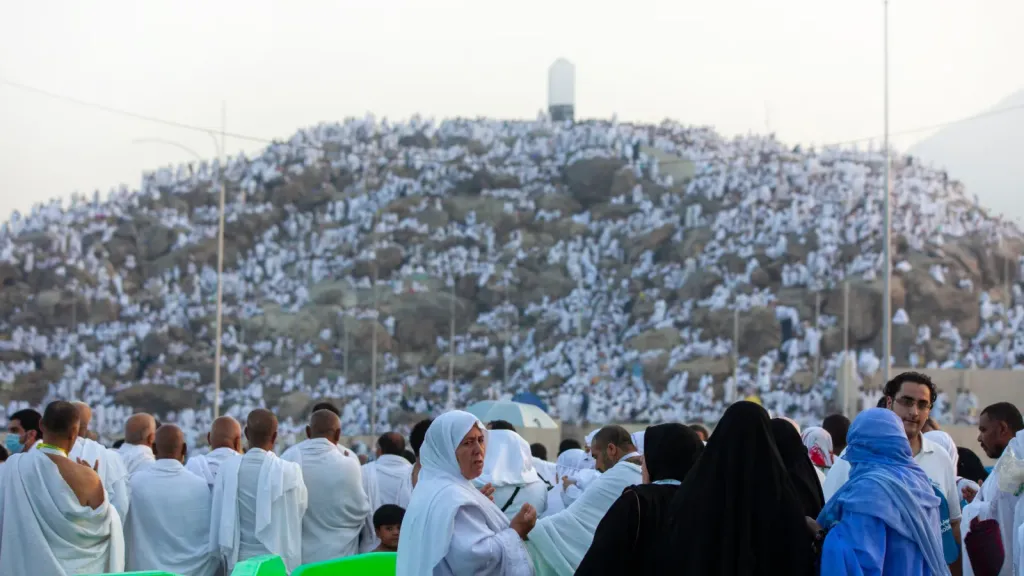 موعد وقفة عرفات وعيد الأضحى 2026 رسميًا في مصر.. كم يوم متبقي؟