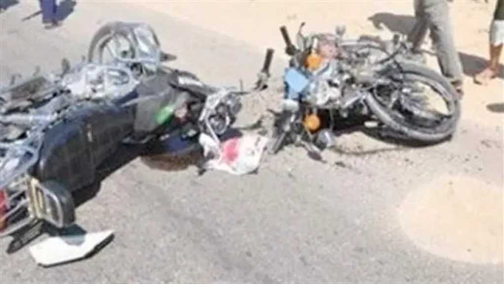 تفاصيل: مصرع شاب وإصابة آخر في تصادم دراجتين بالقليوبية