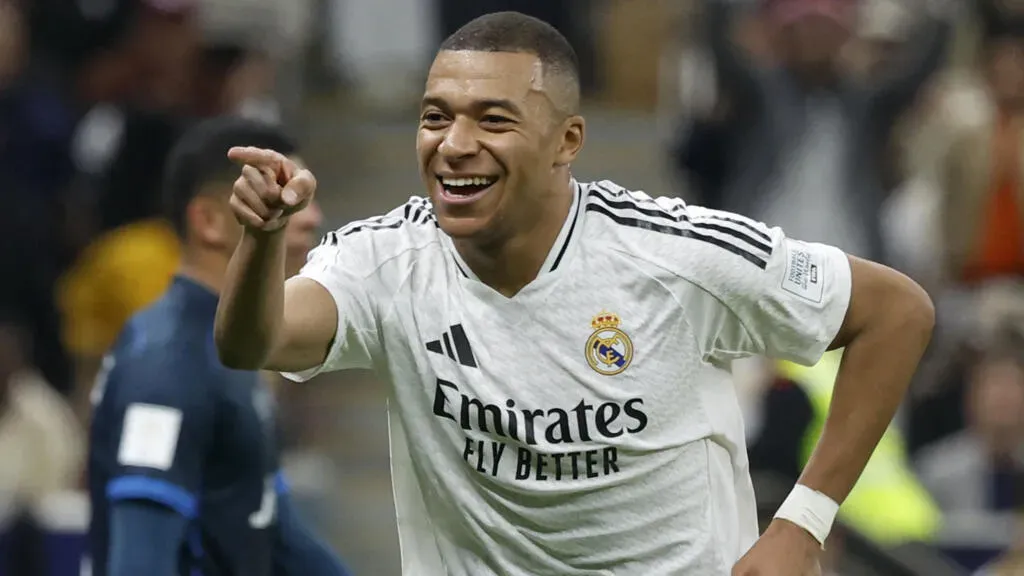 مبابي يقترب من الحسم.. الفحوصات الطبية تحدد مصيره في كلاسيكو ريال مدريد وبرشلونة