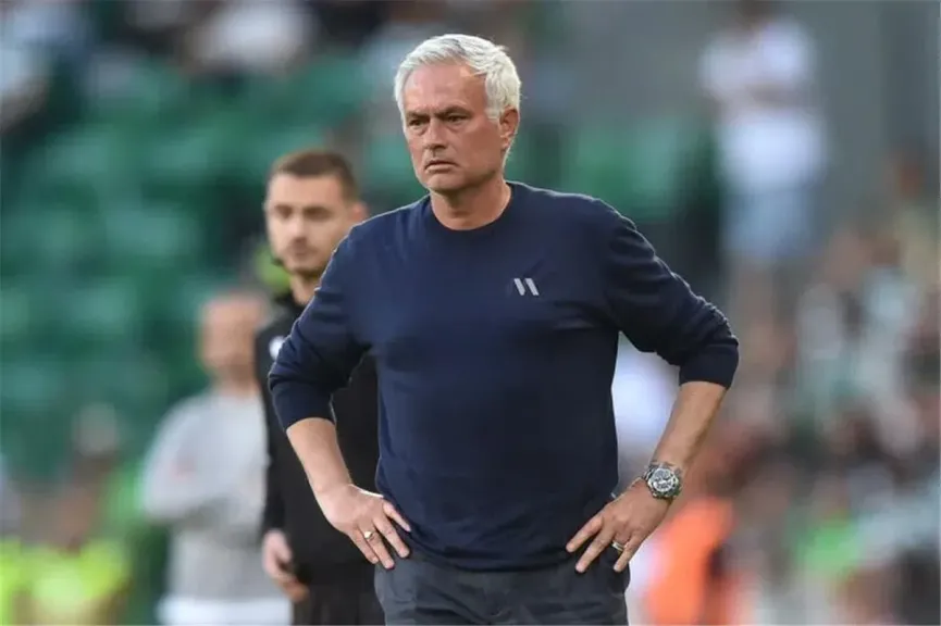 أخطر ملفات جوزيه مورينيو في ريال مدريد.. قرارات لا تزال تثير الجدل