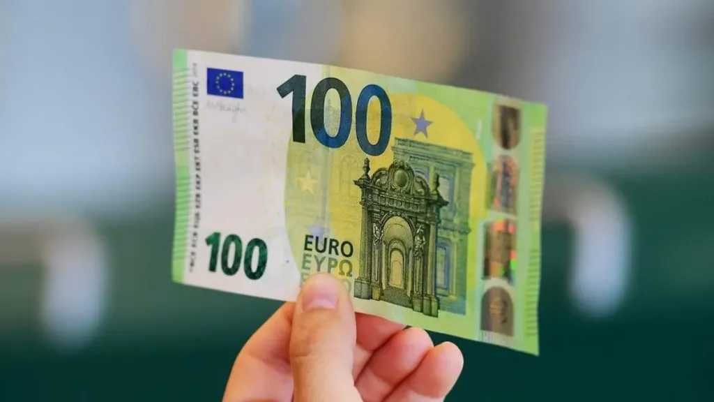 سعر اليورو اليوم الإثنين 25 مايو 2026 في مصر.. تطور جديد في بداية التعاملات