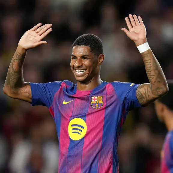 مصير اللاعب ماركوس راشفورد مع برشلونة.. هل يستمر أم يغادر؟