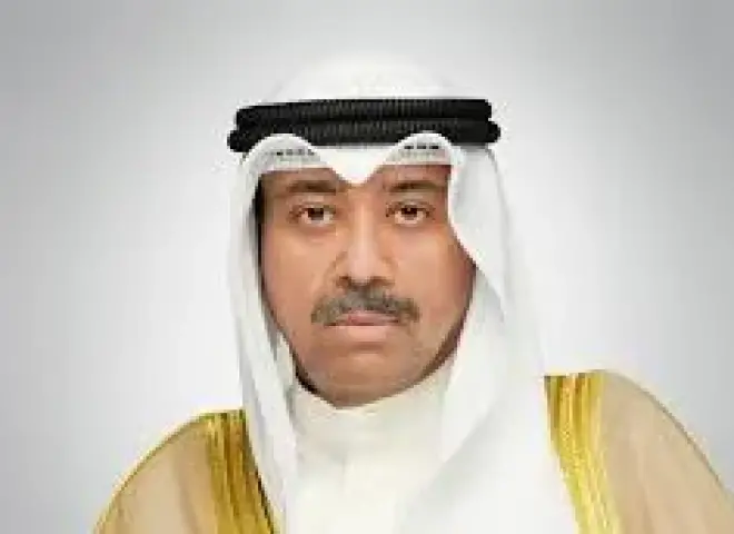 وزير الدفاع الكويتى يزور المصابين جراء استهداف المطار للاطمئنان على حالتهم الصحية