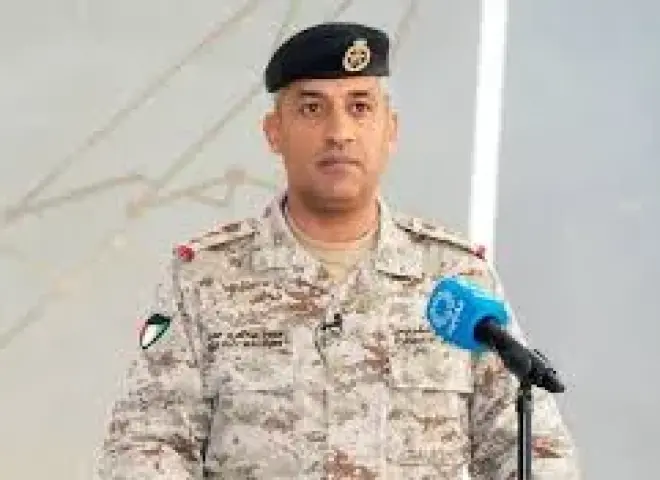 المتحدث باسم وزارة الدفاع الكويتية : القوات المسلحة رصدت وتعاملت فجر اليوم الأربعاء مع 13 صاروخا باليستيا