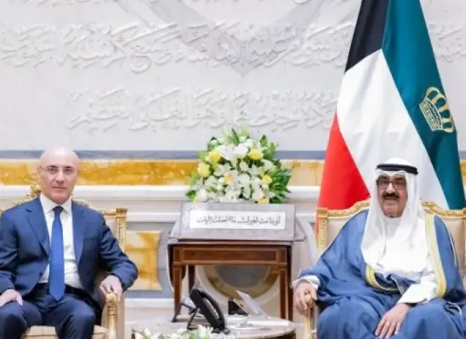 أمير دولة الكويت يستقبل وزير الداخلية والبلديات بالجمهورية اللبنانية