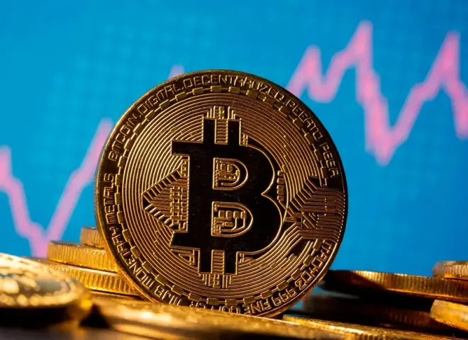 البيتكوين تواصل الارتفاع وتتجه نحو مكاسب أسبوعية مدعومة بالبيانات الأمريكية