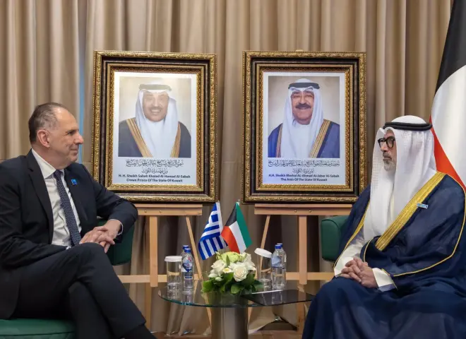 وزير الخارجية الكويتى يستقبل نظيره اليونانى