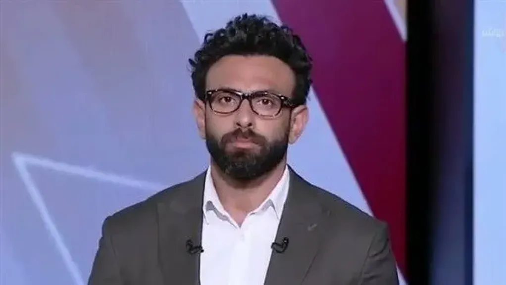 انتقد أداء قاضي اللعب.. إبراهيم فايق يهاجم حكم مباراة مصر والأرجنتين: ”مش هيحمي لعيبتنا من الضرب؟!”